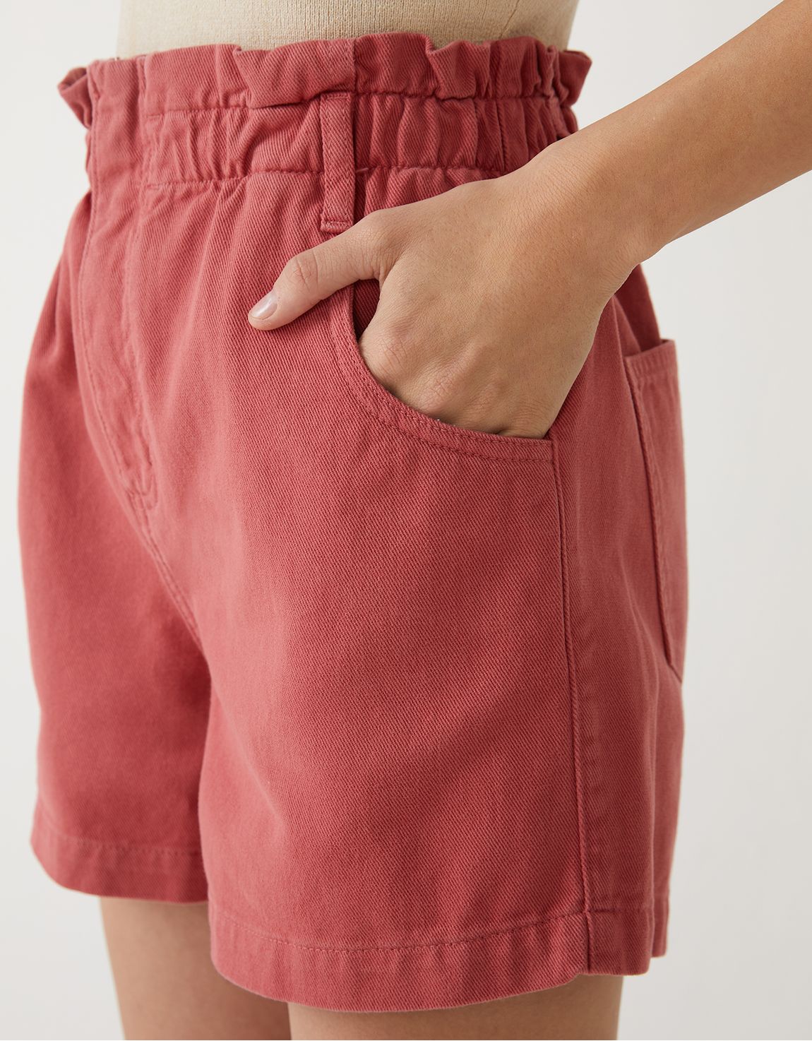 Shorts cintura com elástico