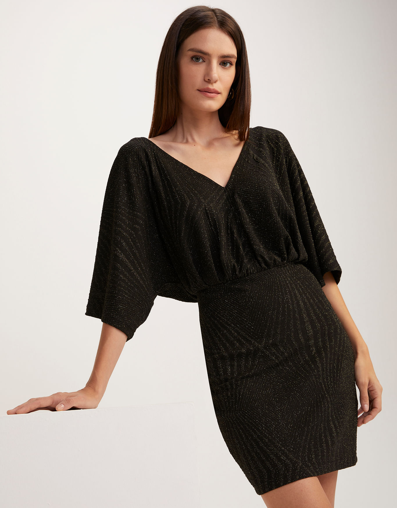 Vestido hot sale preto shoulder