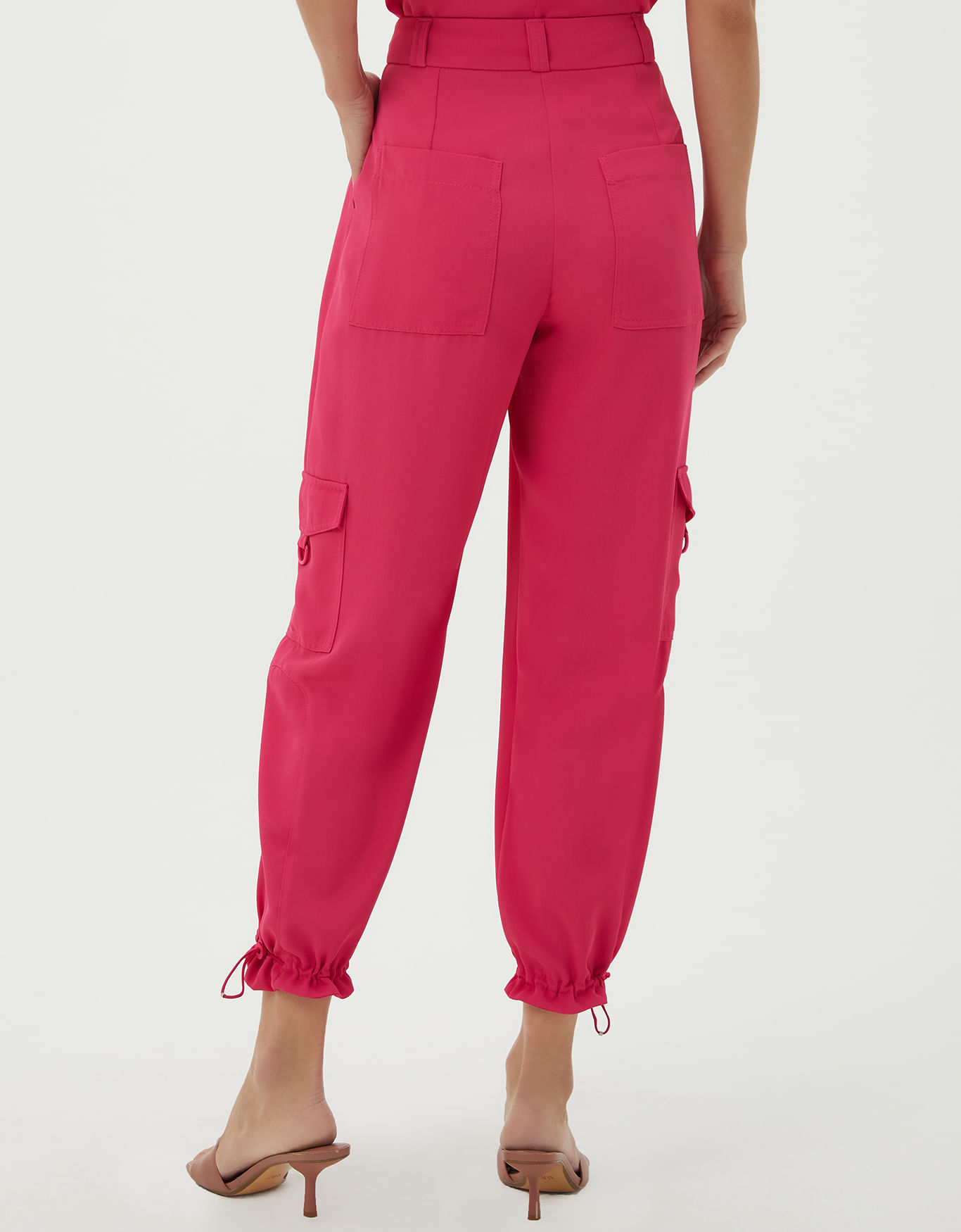 Calça Cargo Com Elástico  Compre na OPEN - Calça Cargo Com