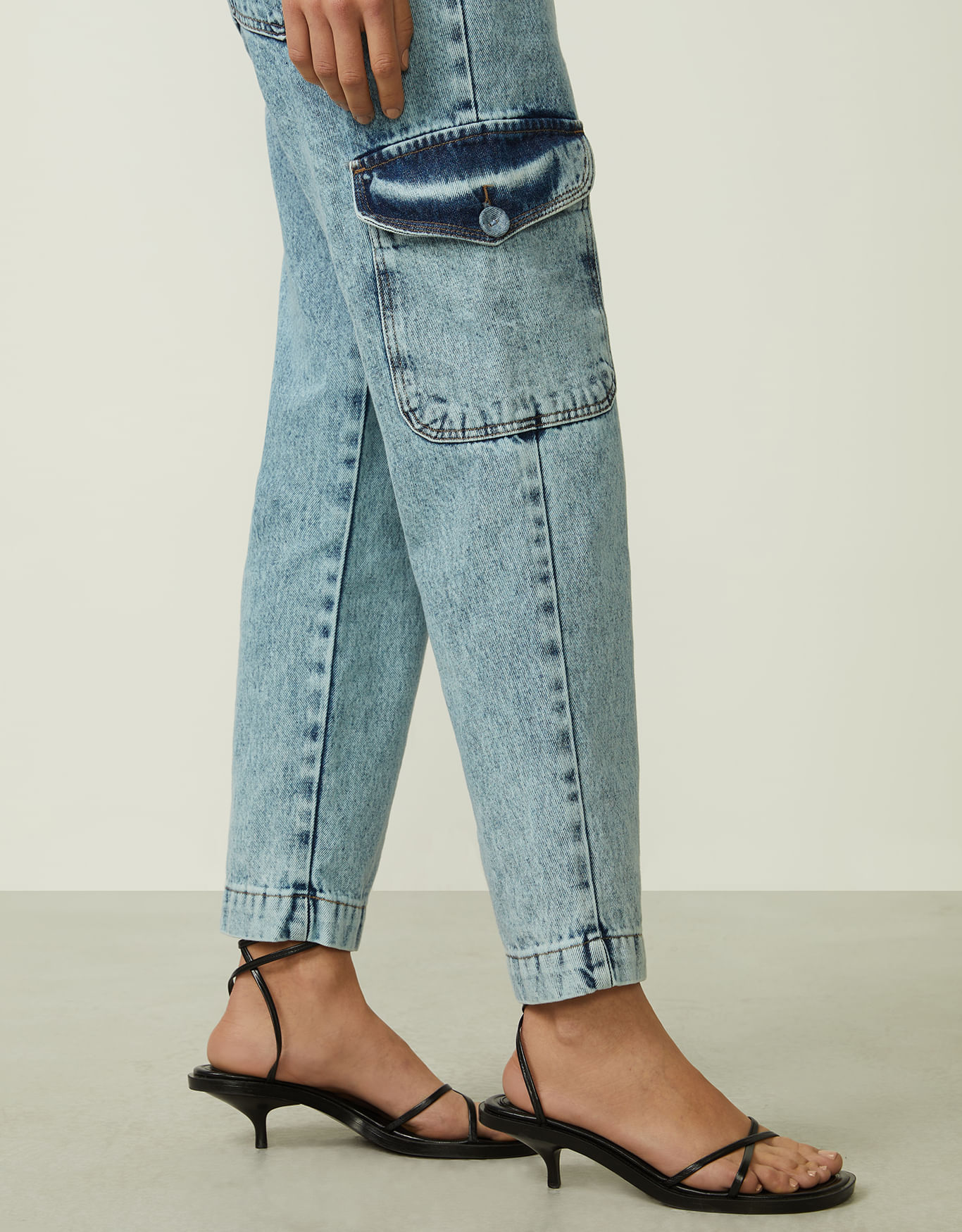 Calça jeans loose fit cargo - calças jeans - SHOULDER