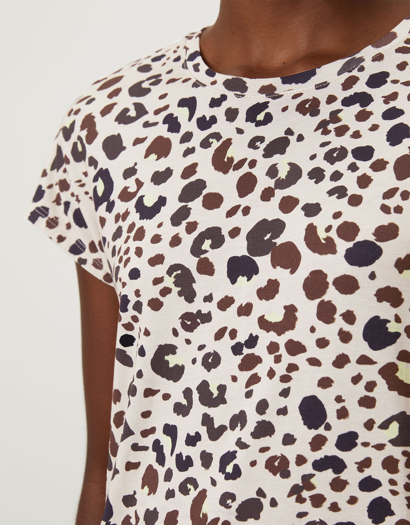Blusa T-shirt Camiseta Feminina Estampada - Oncinha - Várias Cores