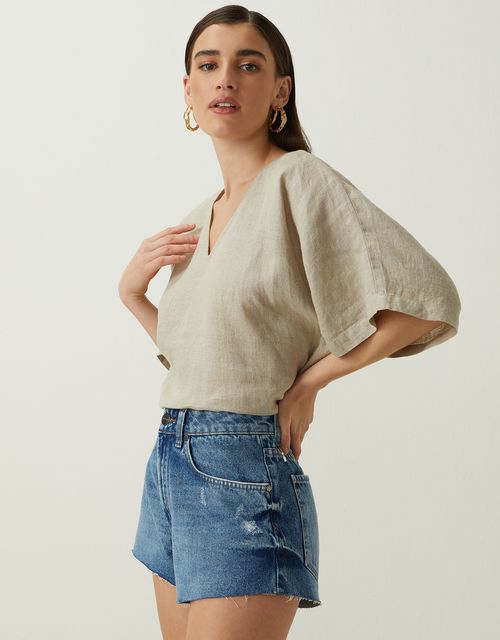 Shorts jeans médio barra à fio