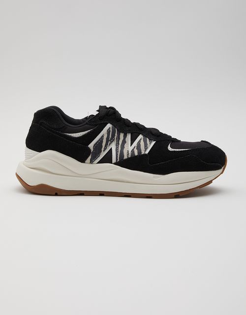 Tenis new balance 5740 preto