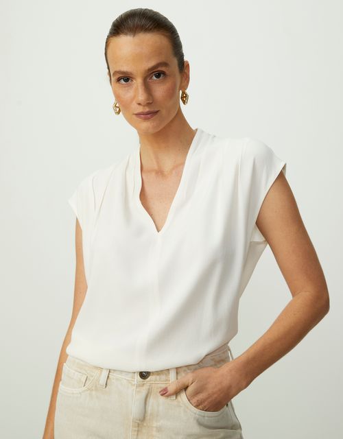 Blusa pregas ombro