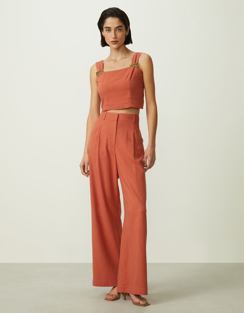 Calça pantalona pregas ferrugem