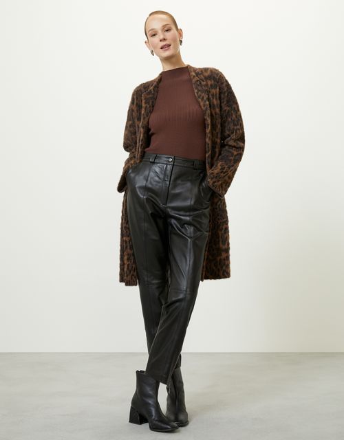 Calça couro slim