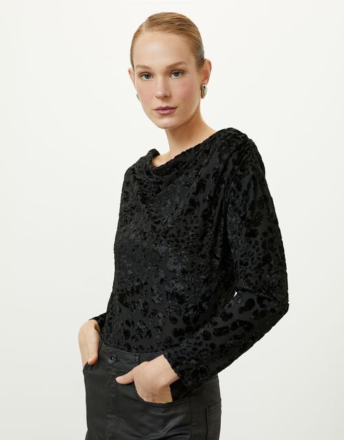 Blusa malha veludo onça