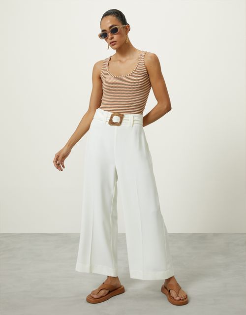 Calça pantacourt vincada