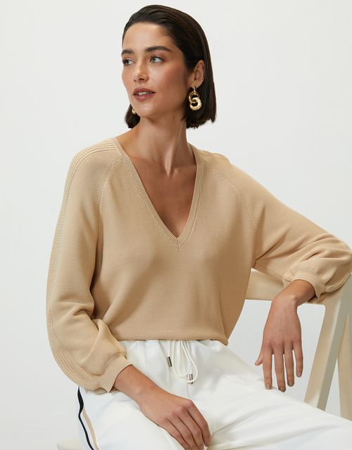 Blusa tricot decote v