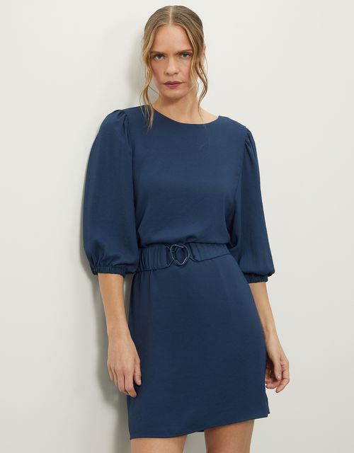 Vestido com cinto azul