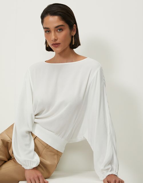 Blusa ampla decote canoa