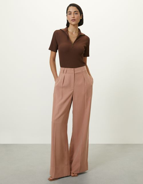 Calça pantalona alfaiatada amêndoa