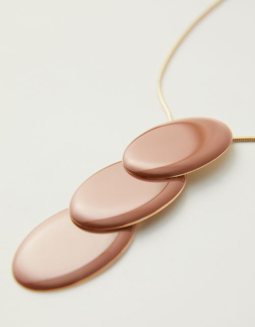 Colar longo metal e resina oval marrom