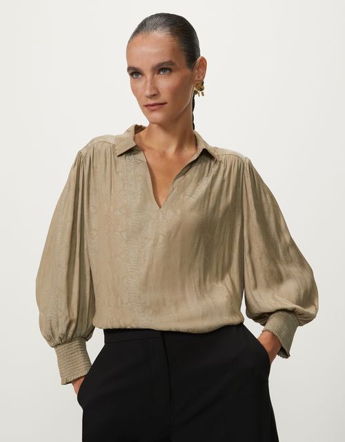 Blusa manga longa cobra acetinada fumê