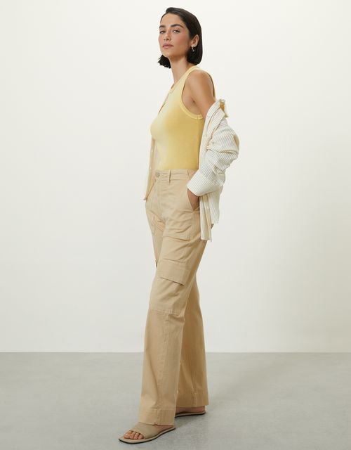 Calça sarja cargo