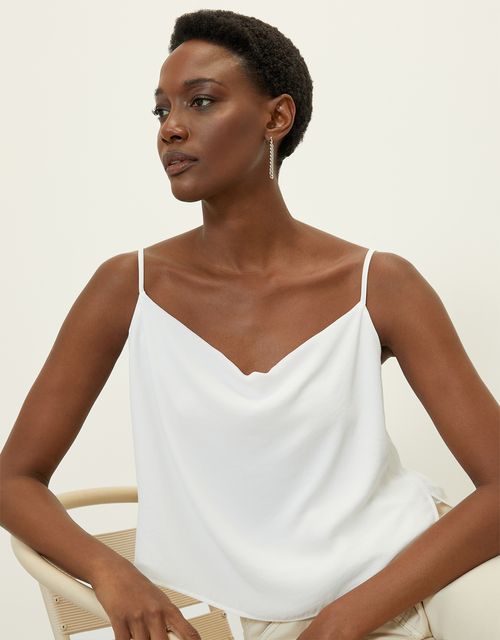 Blusa decote degagê off white