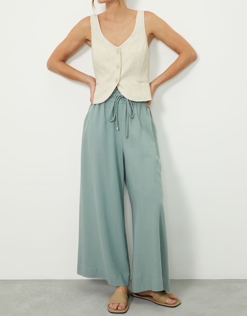 Calça pantacourt com amarração