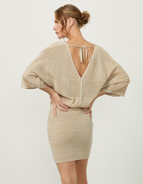 Vestido tricot dourado curto