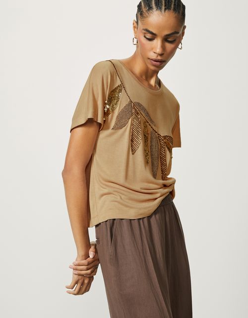 T-shirt bordado folhagem dourada