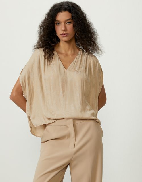 Blusa ampla acetinada