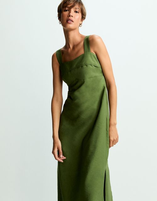Vestido reto recortes