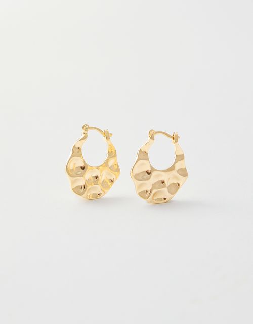 Brinco curto metal martelado