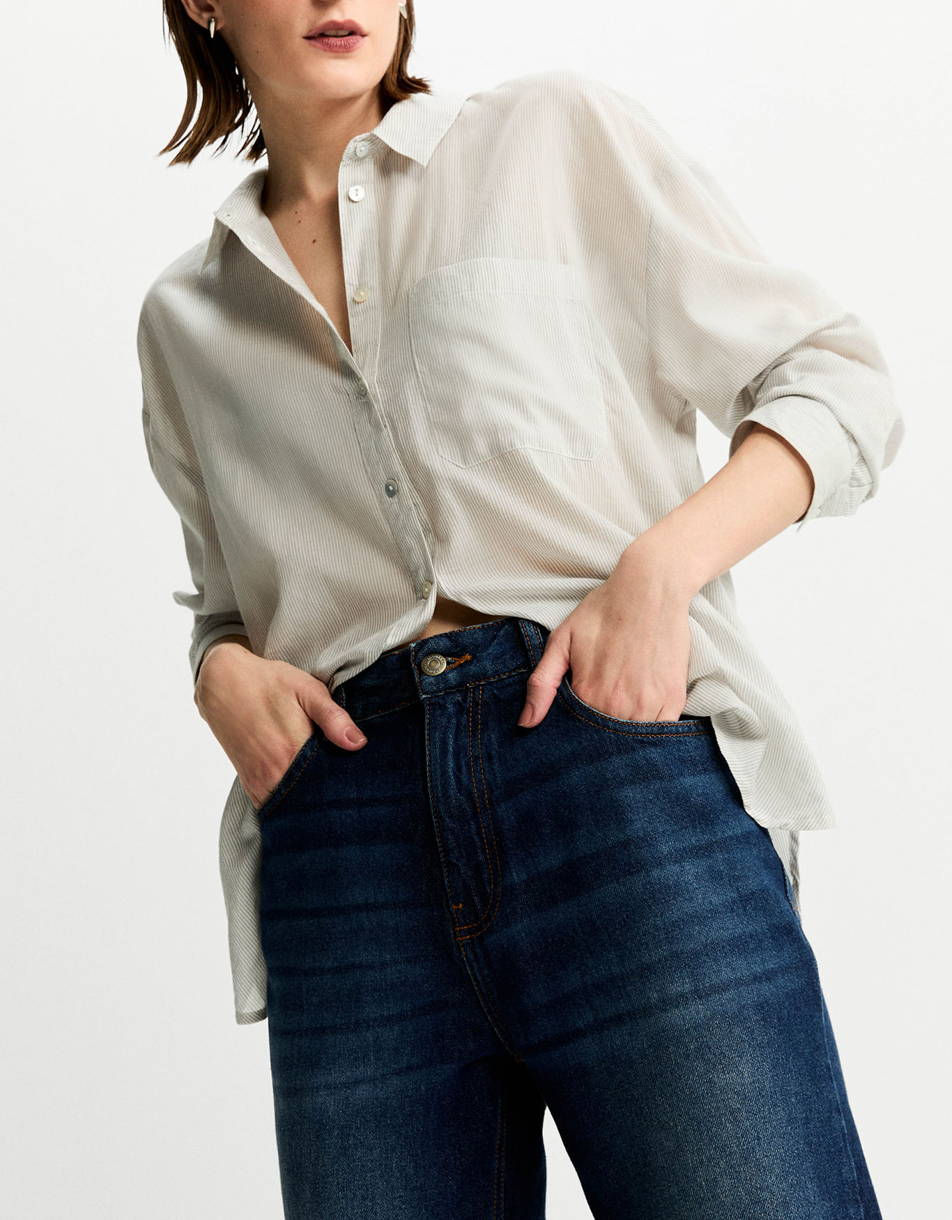 Calça jeans escuro reta