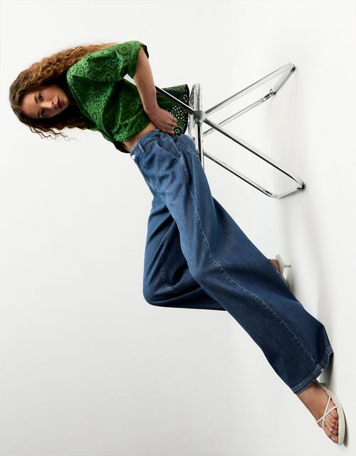 Calça jeans reta elástico