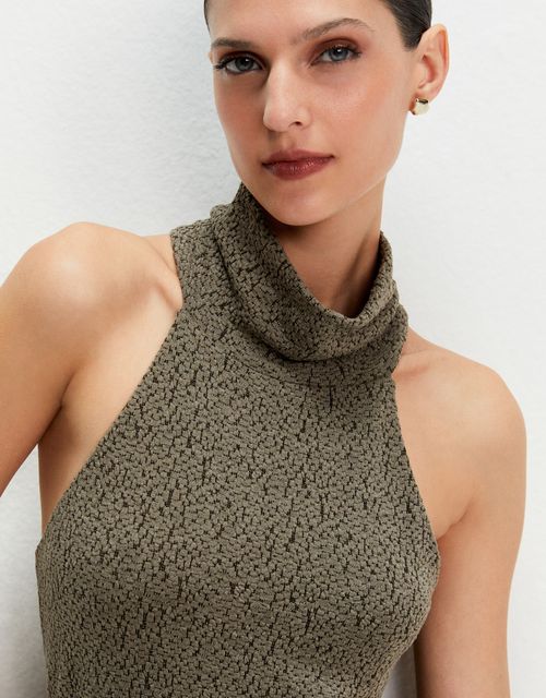 Blusa gola alta textura