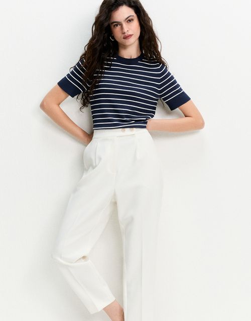 Calça slim botões