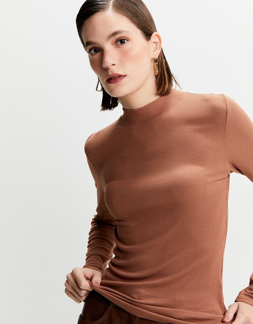 Blusa malha canelada manga longa