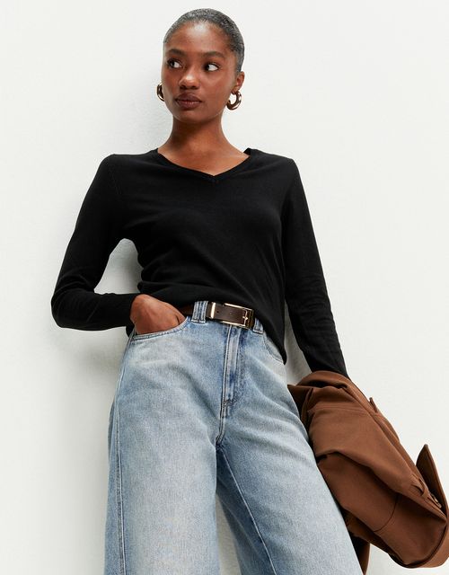 Blusa tricot básico decote v