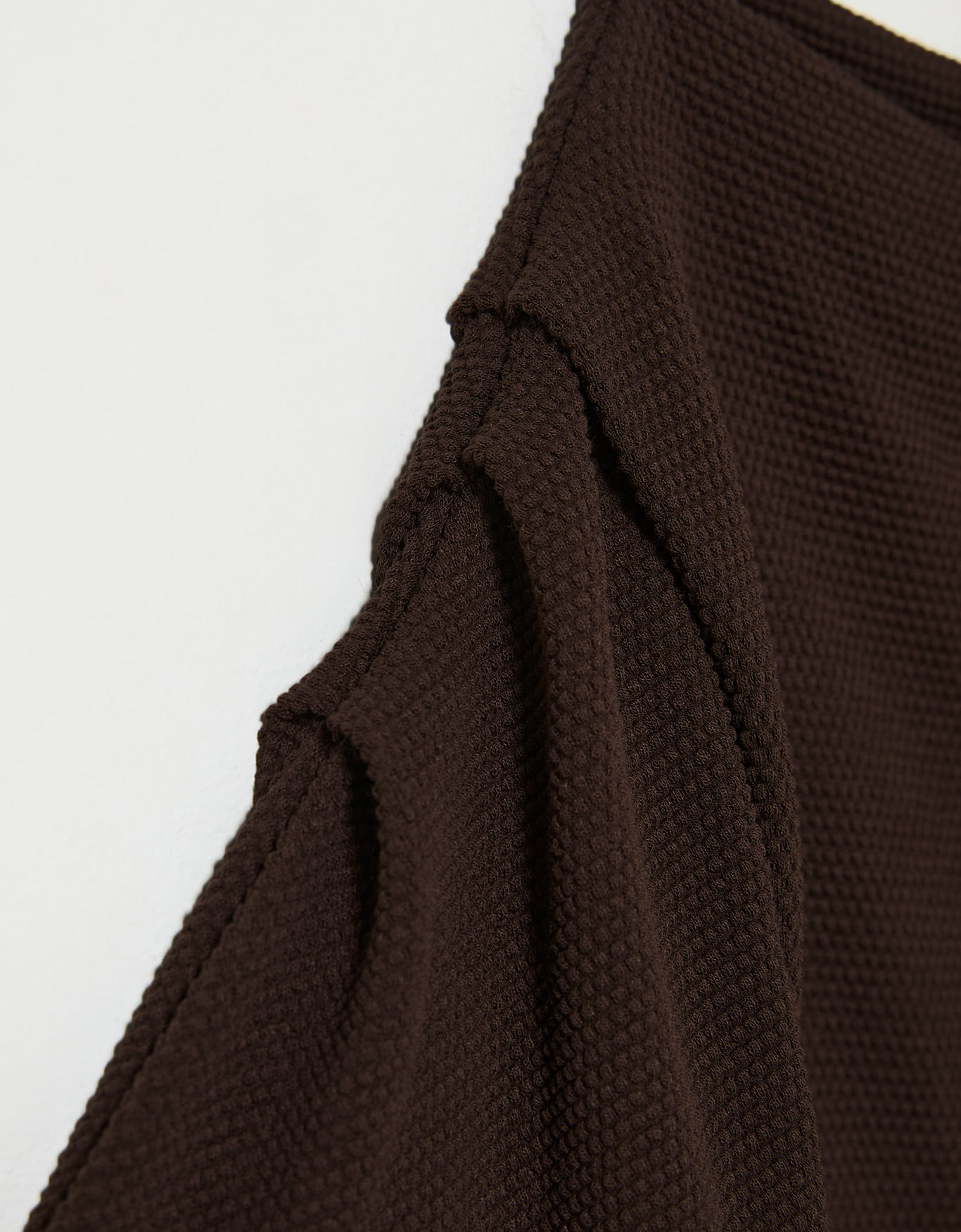 Blusa malha pregas ombro