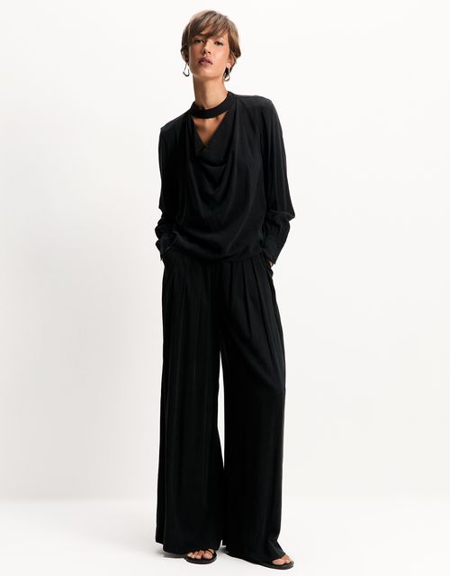 Calça pantalona pregas