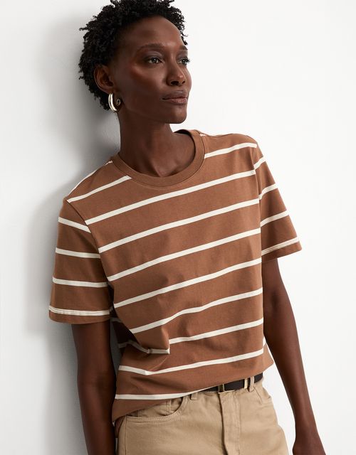 T-shirt boxy listra localizada