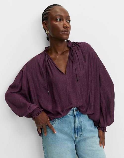 Blusa detalhe amarração
