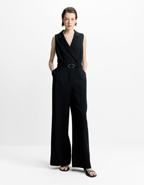 Macacão pantalona com recortes