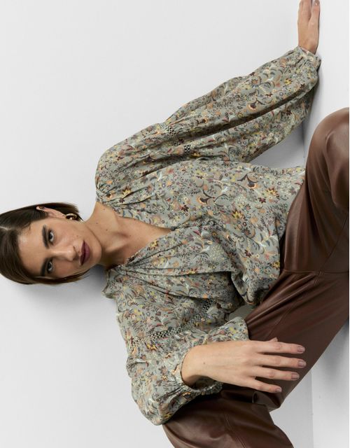 Blusa floral acqua
