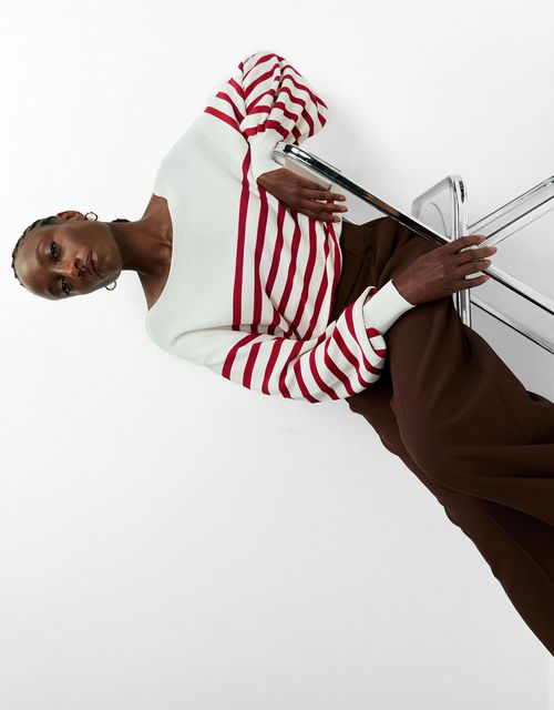 Blusa tricot listrada ampla vermelha