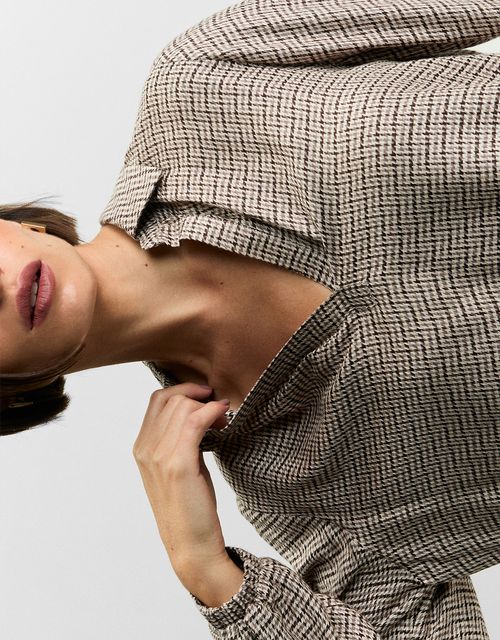 Blusa decote v pied de poule xadrez