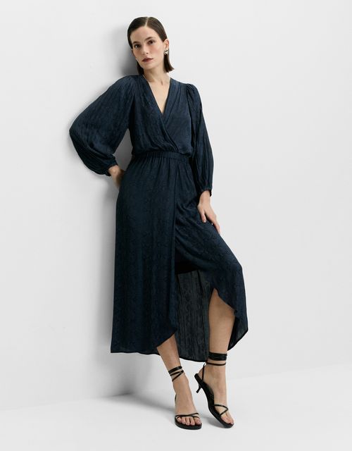Vestido midi manga plissada