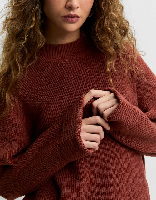 Blusa tricot ampla pregas