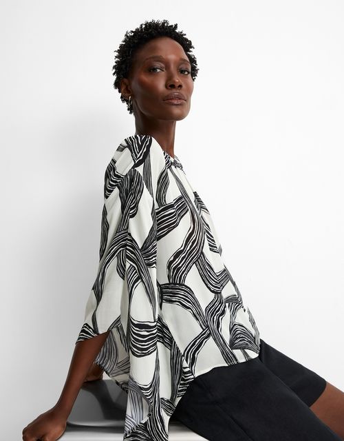 Blusa manga kimono gráfico