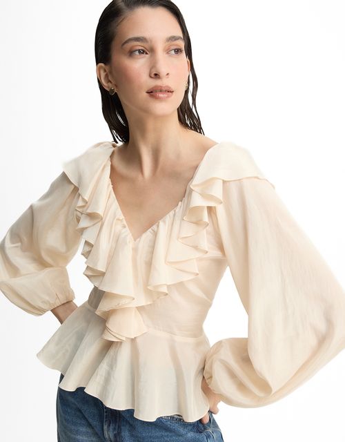 Blusa ampla com babados