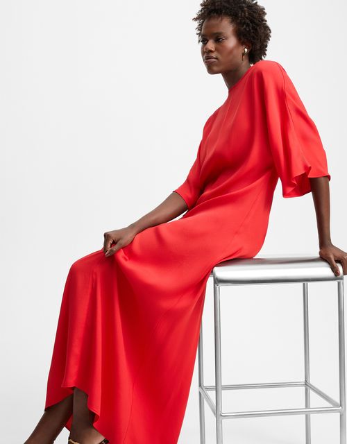 Vestido midi com cinto