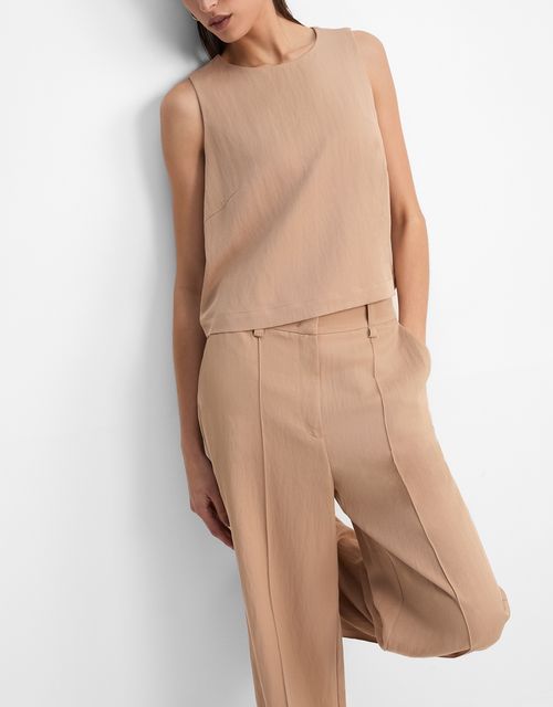 Blusa assimétrica com ponteira
