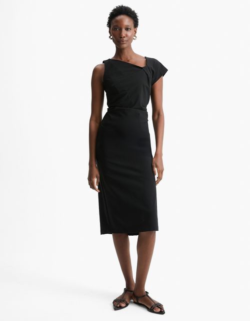 Vestido pregas lateral
