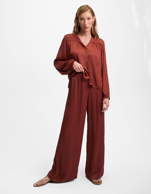 Calça pantalona com elástico